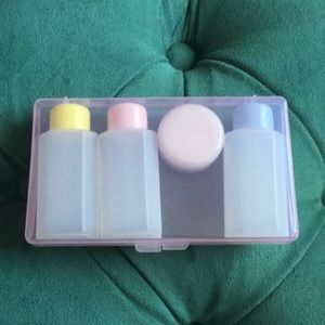 Travel toiletry case